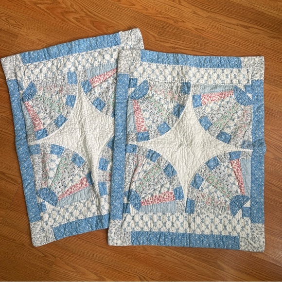 Quilted standard pillow shams - Picture 1 of 4